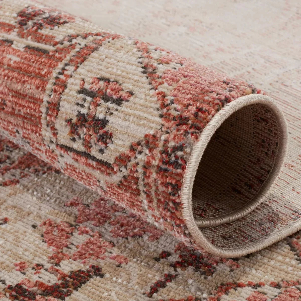 Jaipur Living Swoon Priyah Distressed Accent Rug - 2'6" x 4' - Pink/Grey