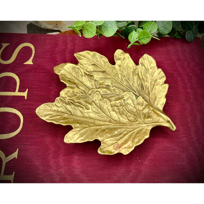 Virginia Metalcrafters 1948 Chrysanthemum Leaf Gold Leaf Trinket Dish Bowl