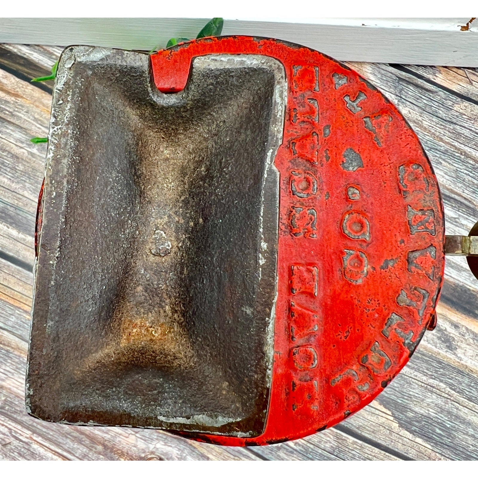Antique Red Split Tail Cast Iron & Brass Howe Company Scale