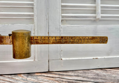Antique Red Split Tail Cast Iron & Brass Howe Company Scale - That’s My JAmm