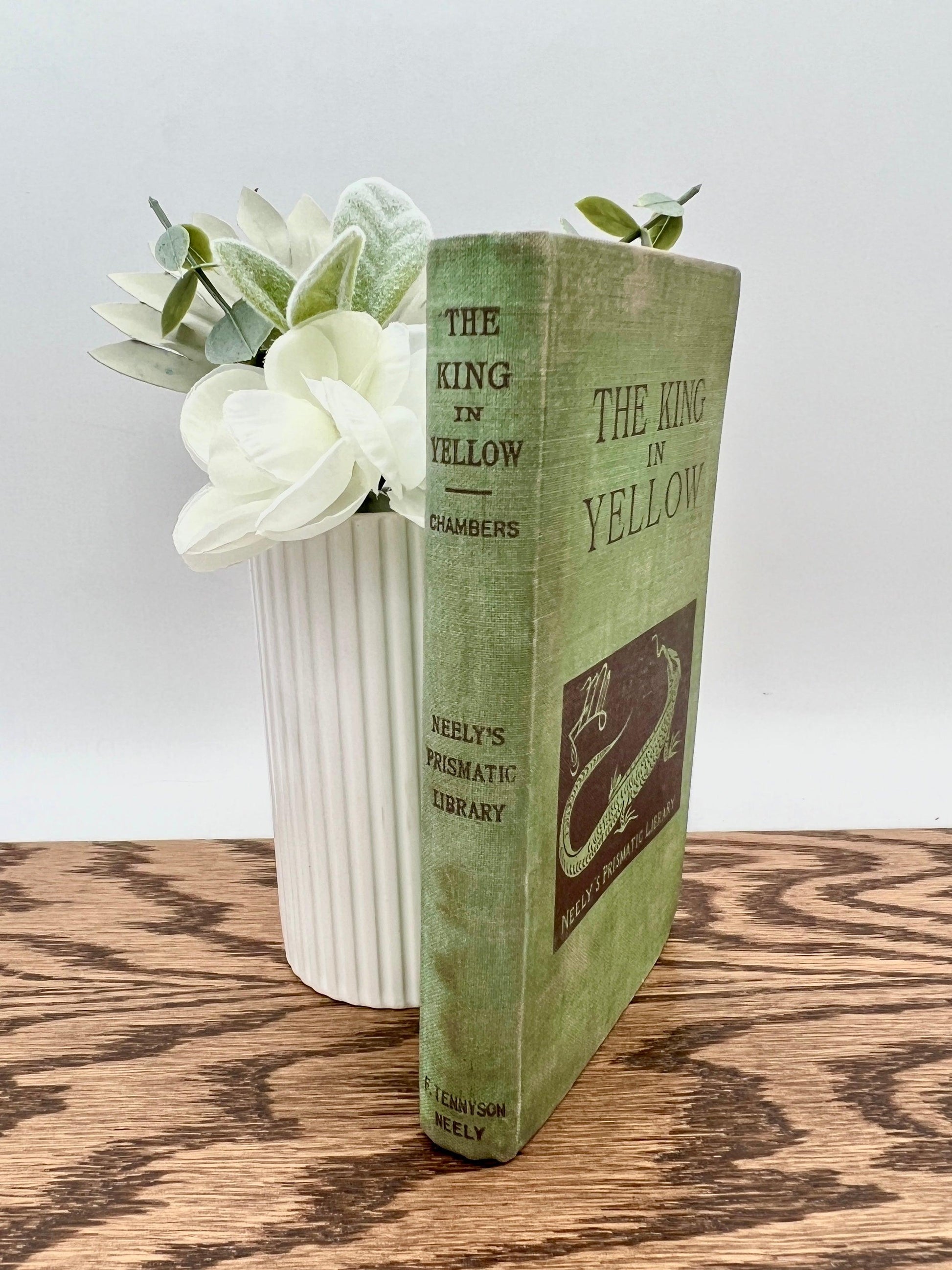 The King in Yellow - Robert Chambers, Signed and Inscribed 1895 First Edition - That’s My JAmm