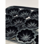Vintage Cast Iron 12 Muffin Turk’s Head Pan