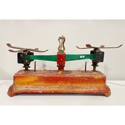 Antique FORCE 2 KILO G Cast Iron Balance Scale
